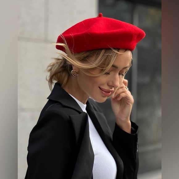 Brand New Classic Red Wool 100% Beret Hat, OS - Picture 12 of 12